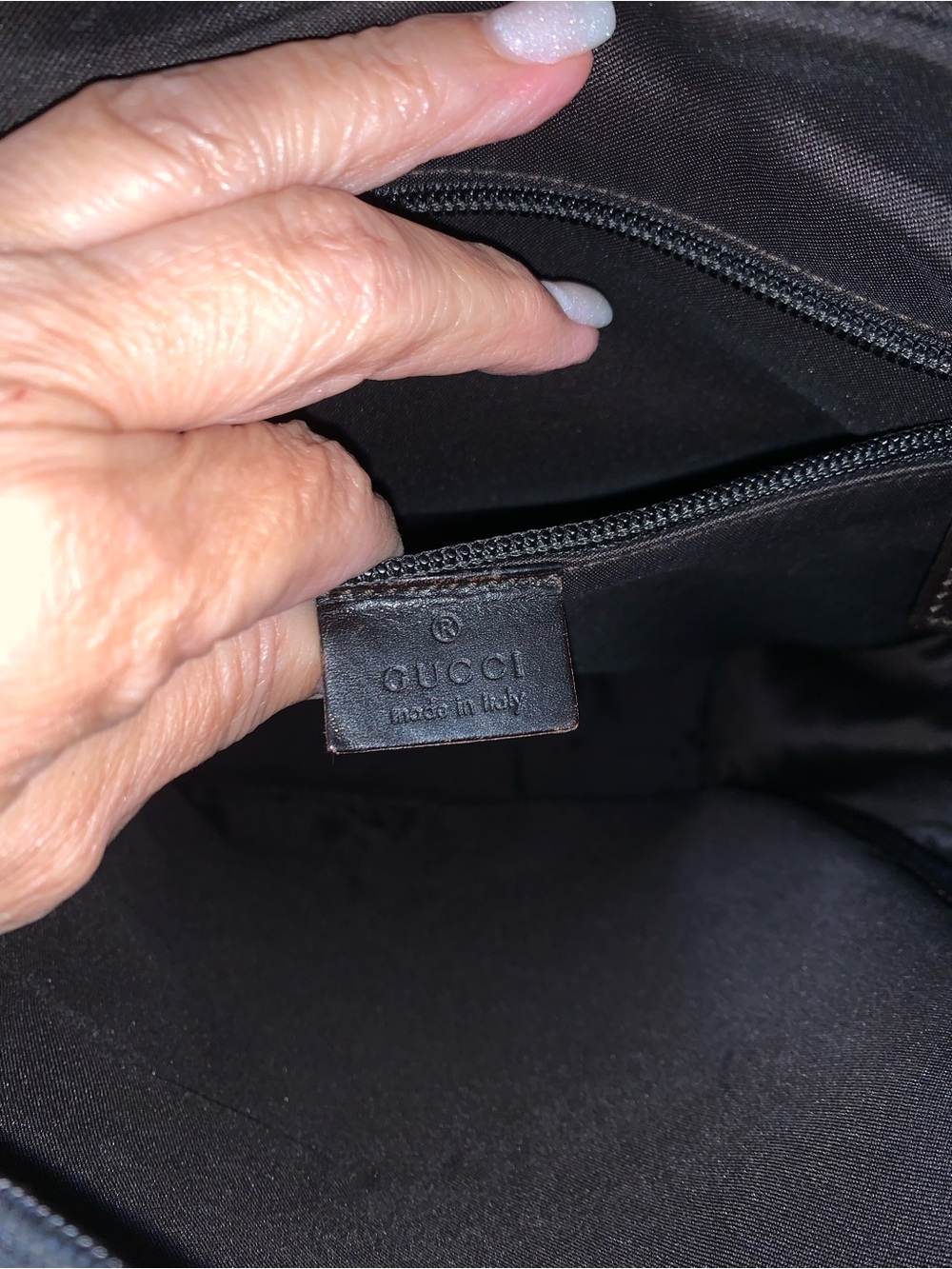 Gucci Beige & Brown GG
Canvas Messenger Bag needs new strap - Picture 11 of 17